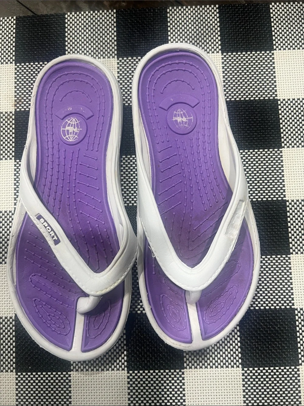 Sporto Leopard Print Strappy Sandals & Purple White Flip Flops